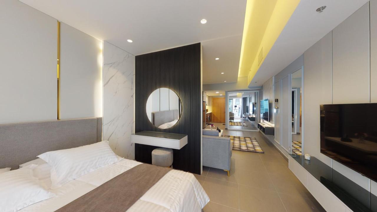 Al Fares Luxury Furnished Apartment-Damac Tower Exteriör bild