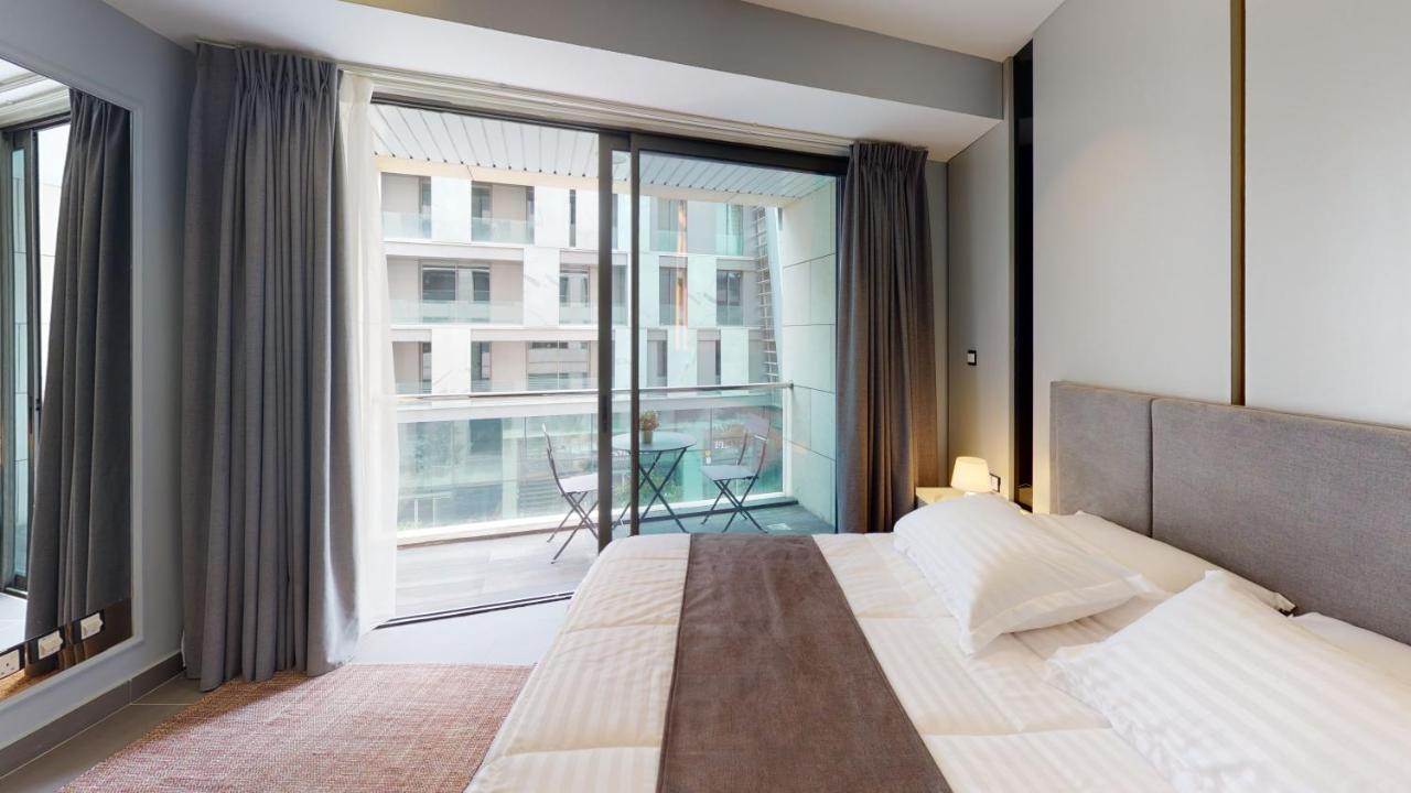 Al Fares Luxury Furnished Apartment-Damac Tower Exteriör bild