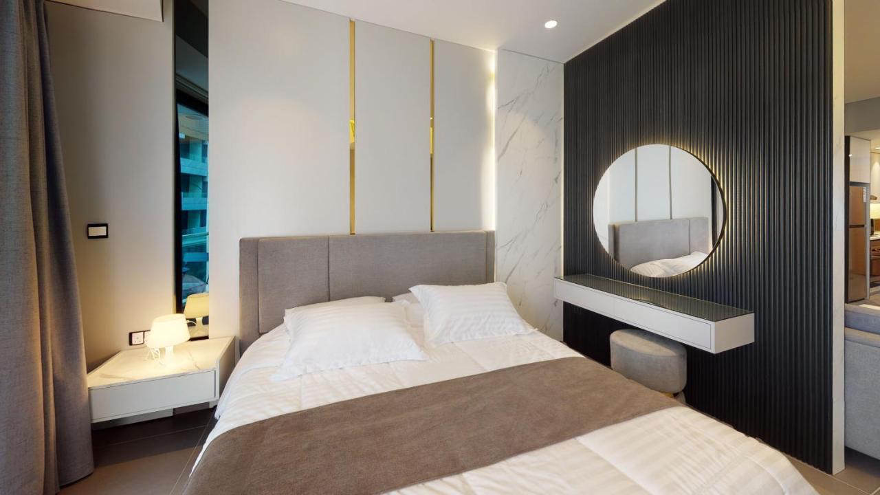 Al Fares Luxury Furnished Apartment-Damac Tower Exteriör bild