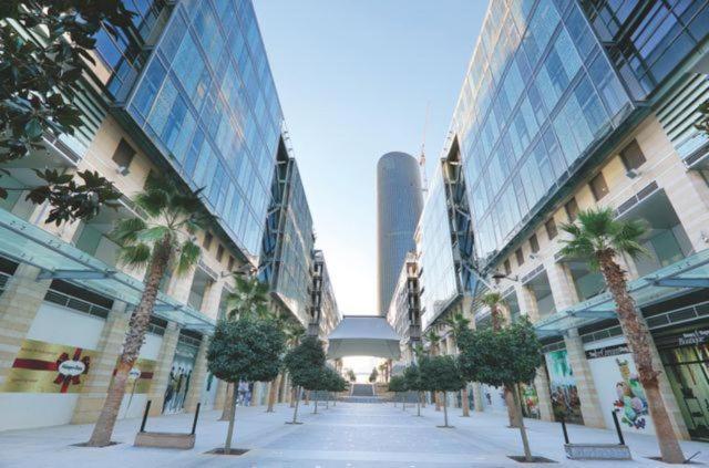 Al Fares Luxury Furnished Apartment-Damac Tower Exteriör bild