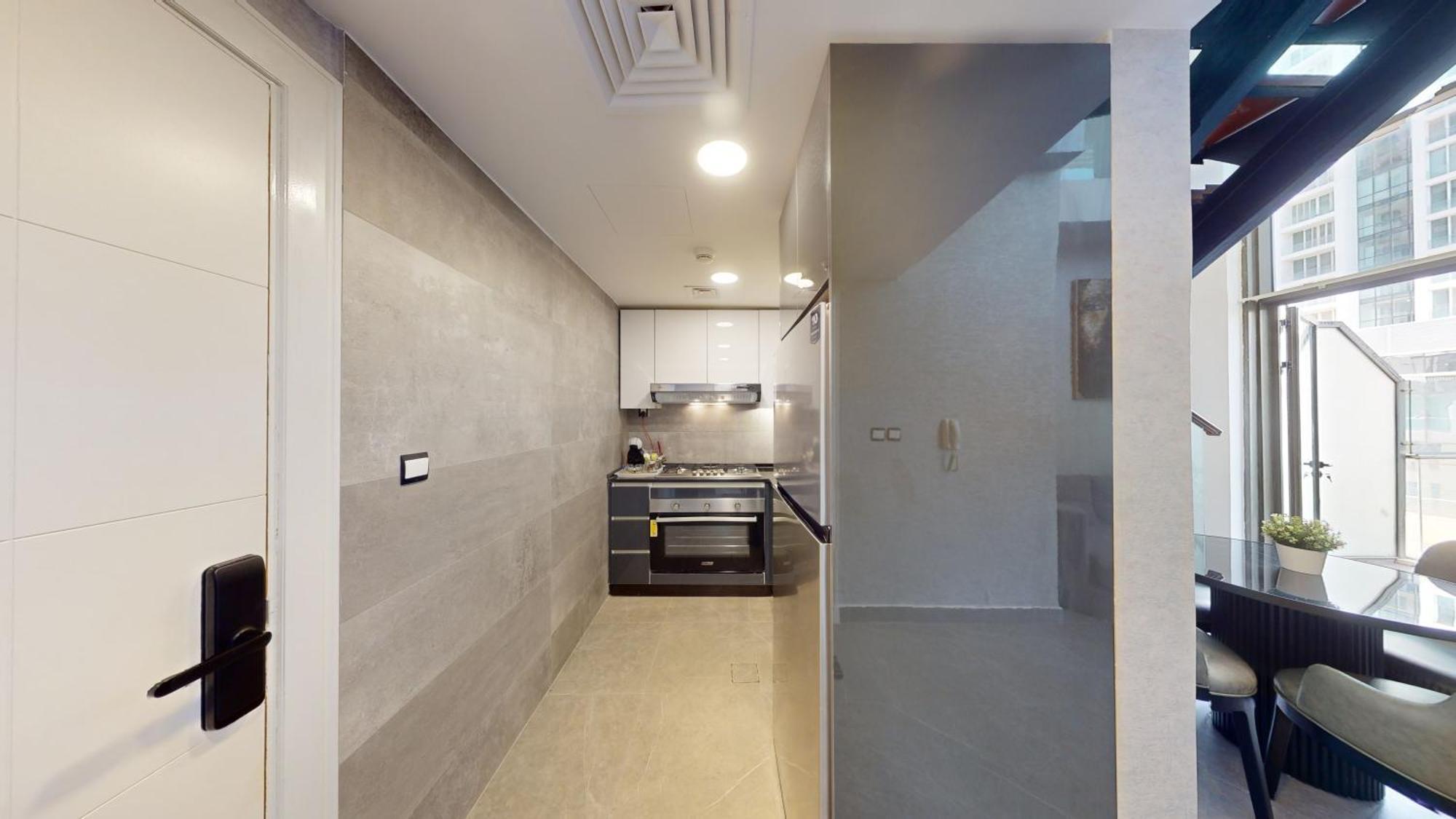 Al Fares Luxury Furnished Apartment-Damac Tower Exteriör bild